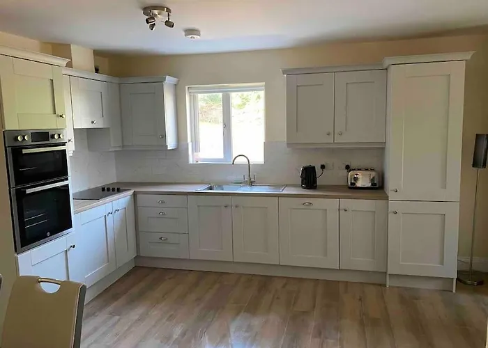 Lakeview * Ballinamore